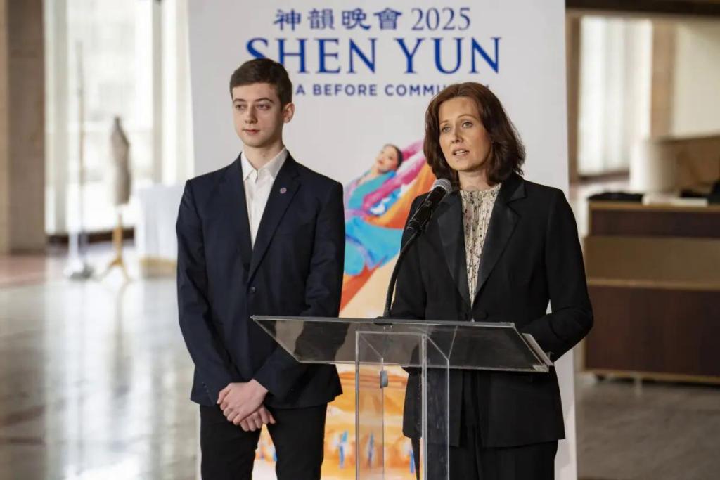 Shen Yun khép lại chuyến lưu diễn toàn cầu năm 2025 đầy thành công 13 nghe si shen yun minh chantuong27